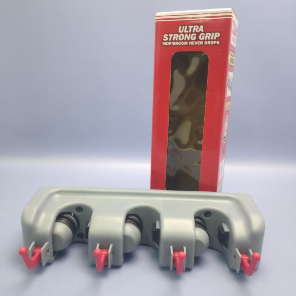 Настенный держатель для уборочного инвентаря Liao Perfect Life / Держатель с крючками для швабр, щеток, салфеток / 3 ячейки, 4 крючка для хозяйственных товаров